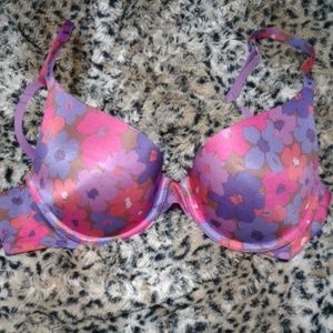 VS Beautiful Floral Biofit Pushup sz 32B
